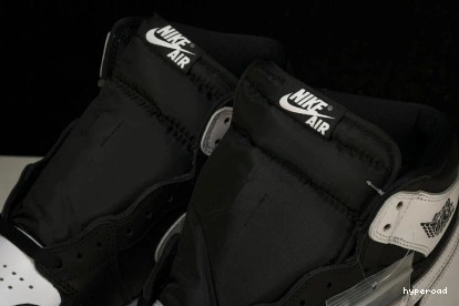 Hyperoad Panda” OG Air Jordan High 1 “Reverse 0830